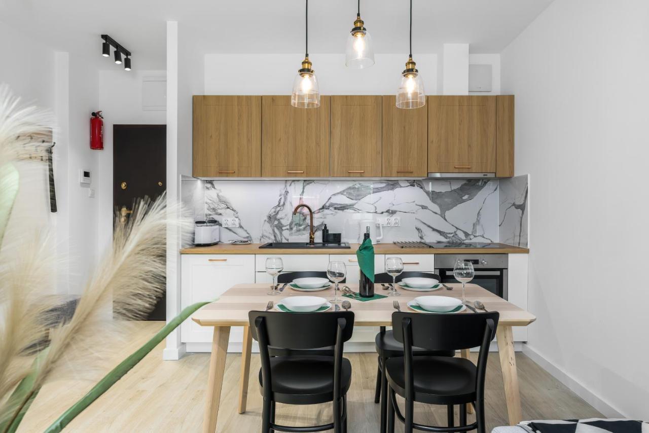 Apartments Na Podgorniku By Renters Prestige พอซนาน ภายนอก รูปภาพ